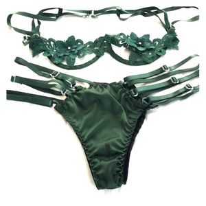 Emerald green bra and panty set